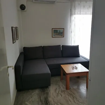 Entire Bedroom With Big Balcony Perfect For Families Mishev Apartment Nea Moudania