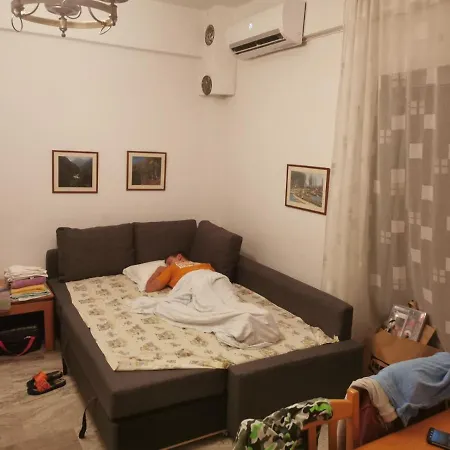 Entire Bedroom With Big Balcony Perfect For Families Mishev * Nea Moudania