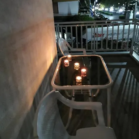 Entire Bedroom With Big Balcony Perfect For Families Mishev * Nea Moudania