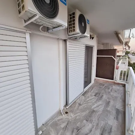 Apartment Entire Bedroom With Big Balcony Perfect For Families Mishev