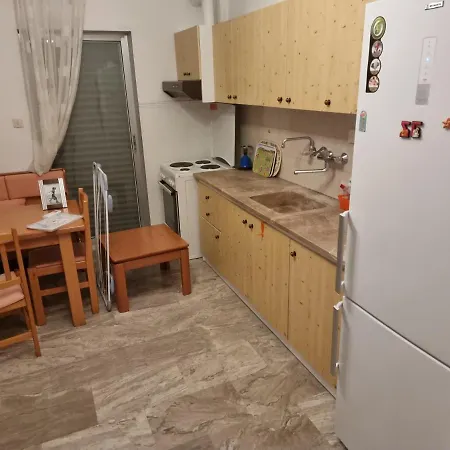 Entire Bedroom With Big Balcony Perfect For Families Mishev Apartmán *